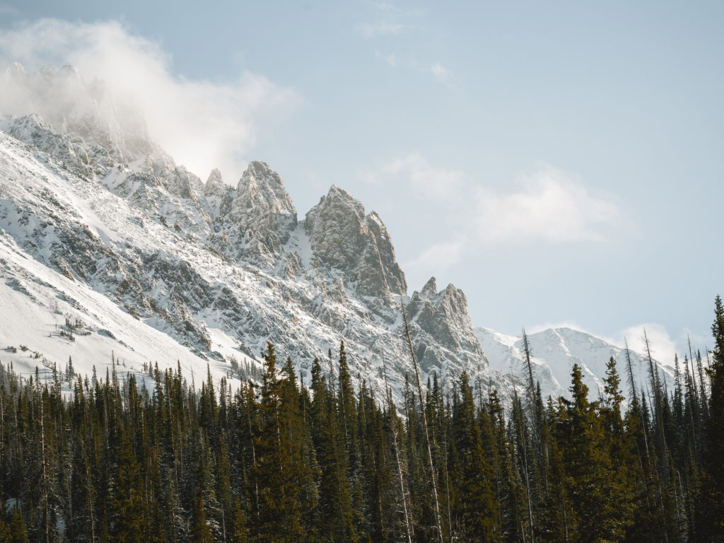 nokhu crags colorado winter sunny day